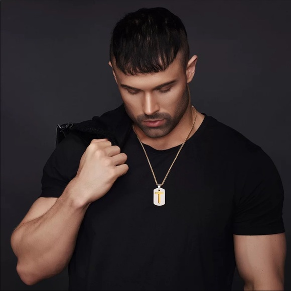 New 18K gold cross necklace - Picture 4 of 5